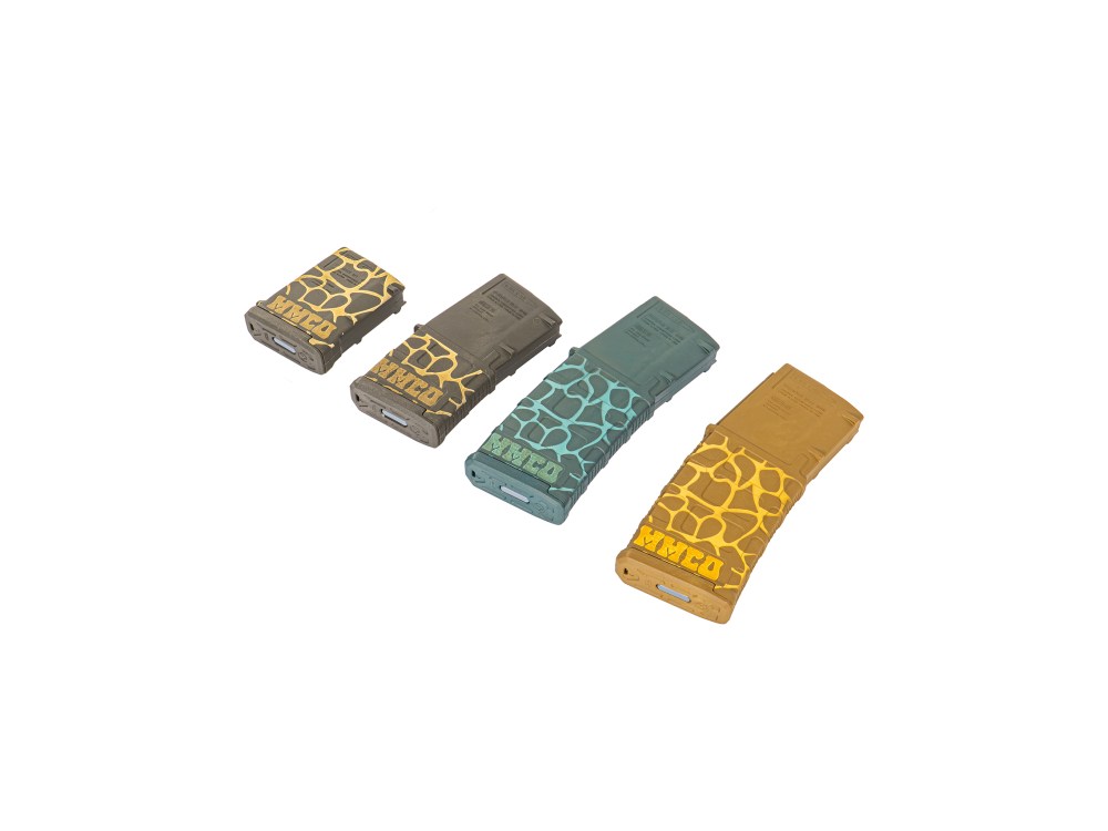 GIRAFFE MAGS